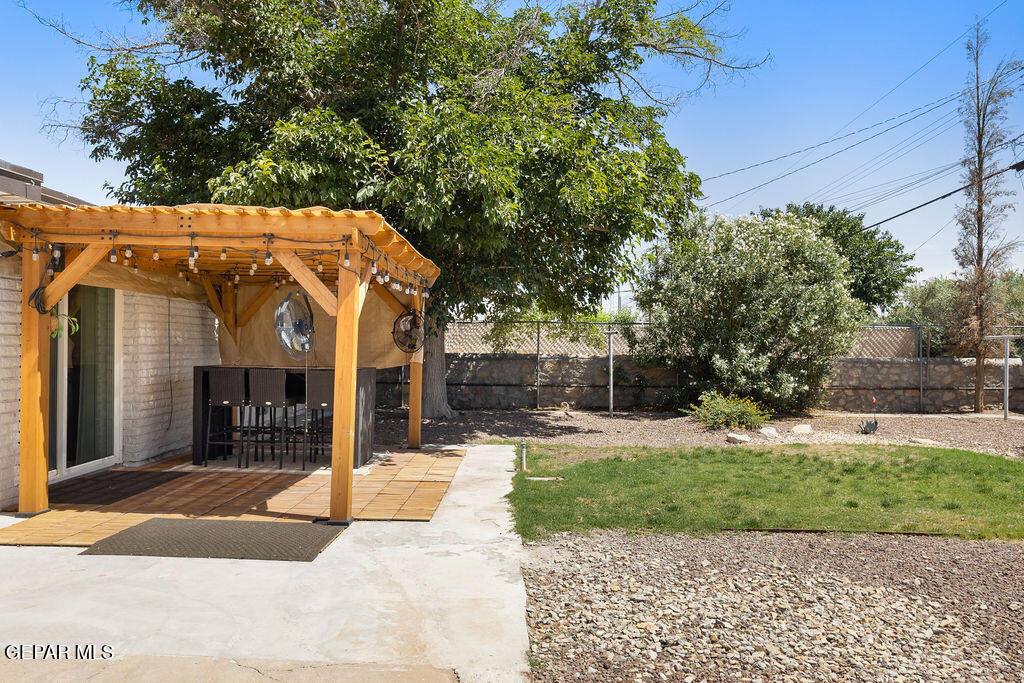 2736 Hawick Road El Paso, TX 79925 - Photo 34 of 41 43