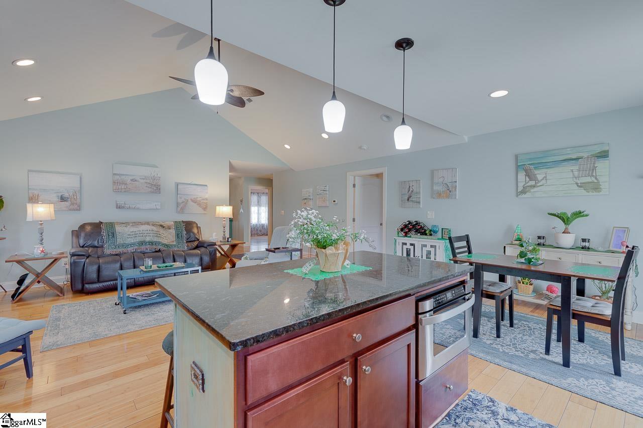 1031 Pearson Town Road Moore, SC 29369 - Photo 12 of 36 Gallery Image 12