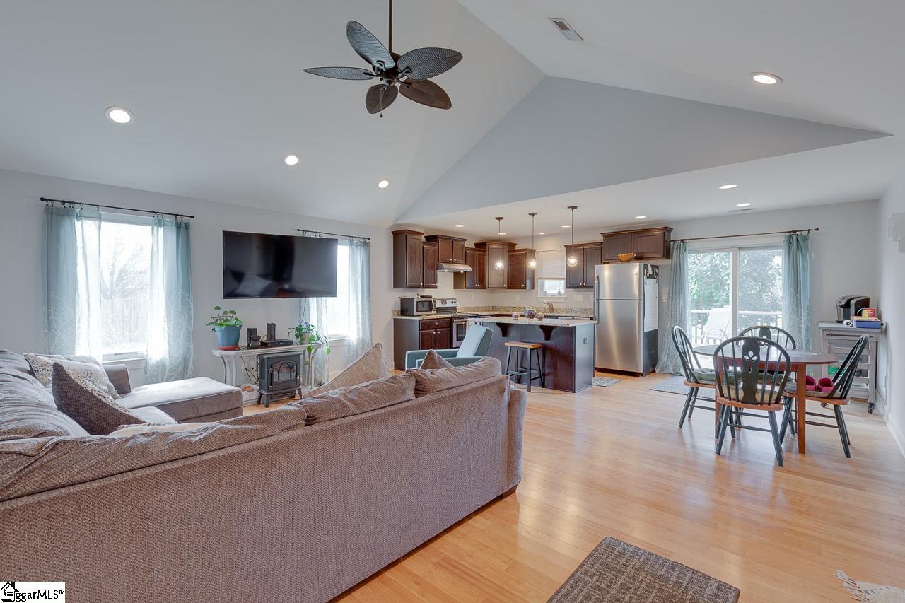 1031 Pearson Town Road Moore, SC 29369 - Photo 22 of 36 Gallery Image 22