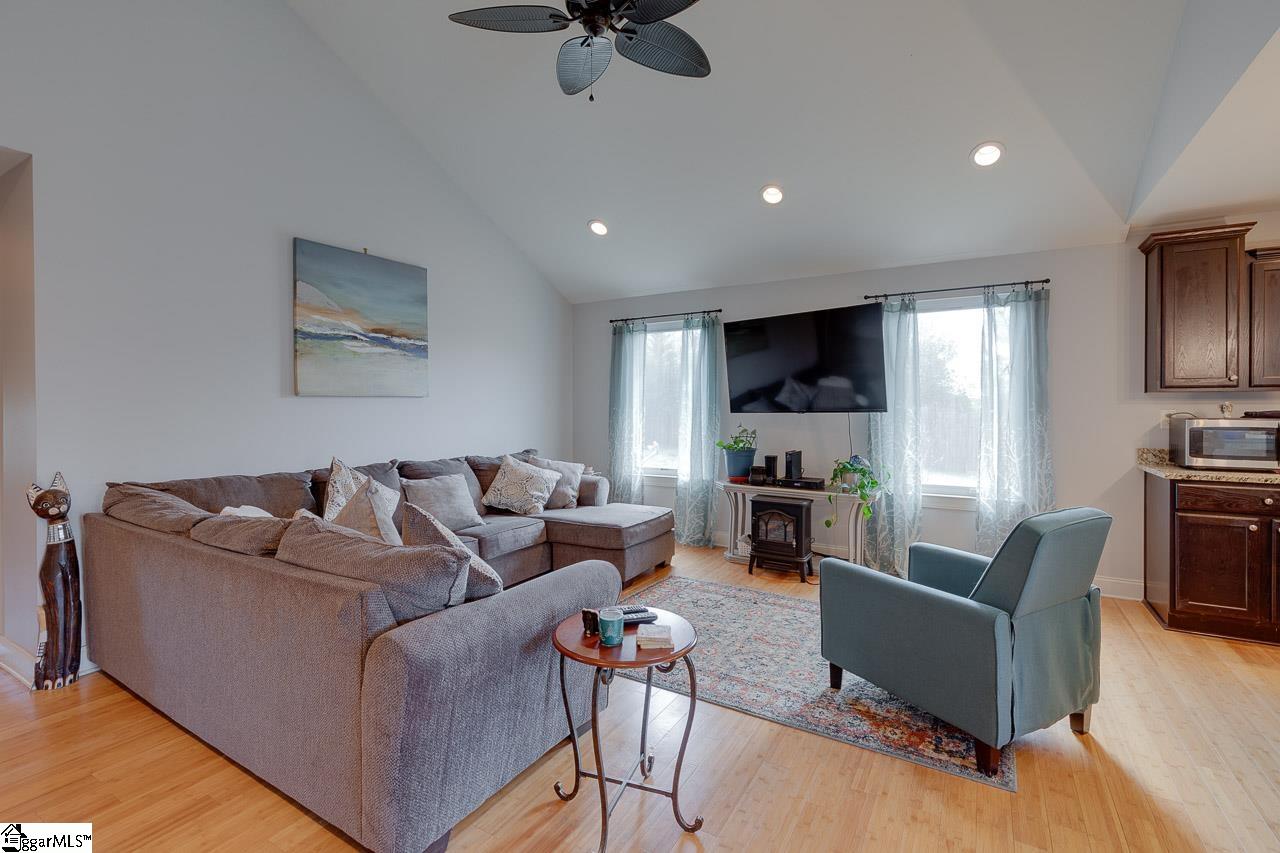 1031 Pearson Town Road Moore, SC 29369 - Photo 23 of 36 Gallery Image 23