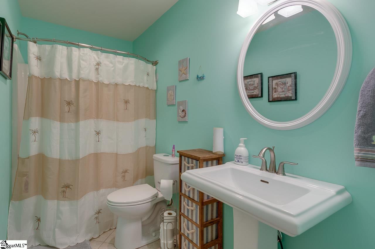 1031 Pearson Town Road Moore, SC 29369 - Photo 5 of 36 Gallery Image 5