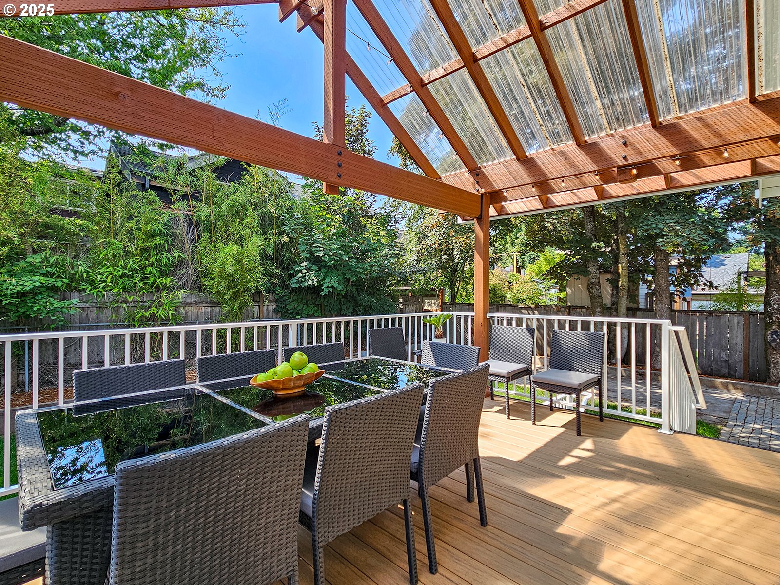 4725 Northeast 22nd Avenue Portland, OR 97211 - Photo 25 of 46 a view of a chairs and table in the roof deck