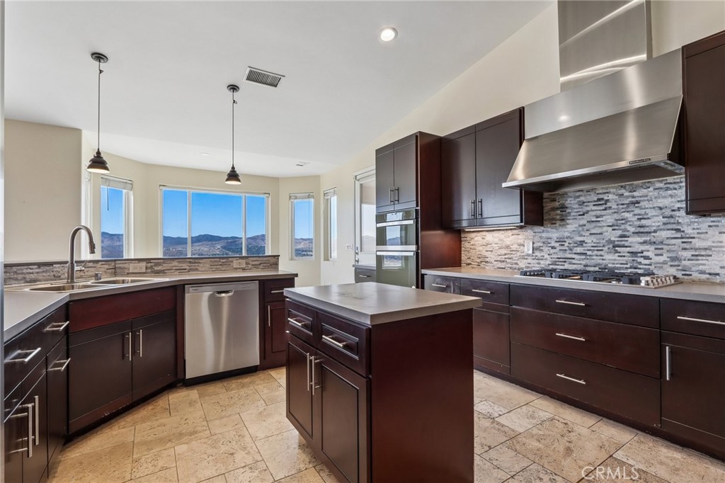 6057 Buena Suerte Road Yucca Valley, CA 92284 - Photo 19 of 75