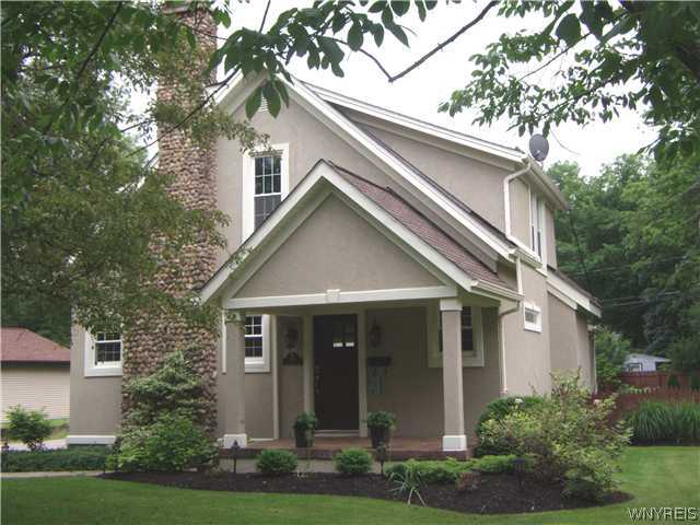 3298 Sandy Beach Road Grand Island, NY 14072 - Photo 1 of 1 Exterior Front