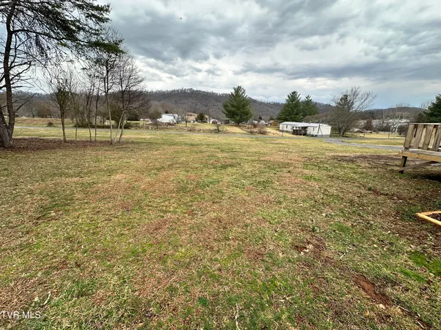 $324,900 | 138 Stanley Valley Road, Rogersville, TN 37857