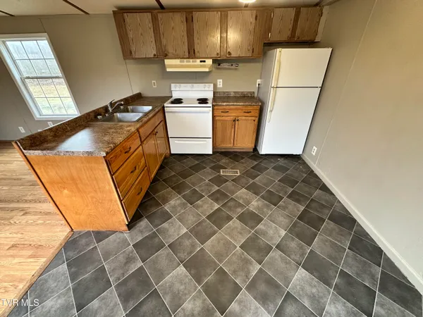 $299,900 | 138 Stanley Valley Road, Rogersville, TN 37857