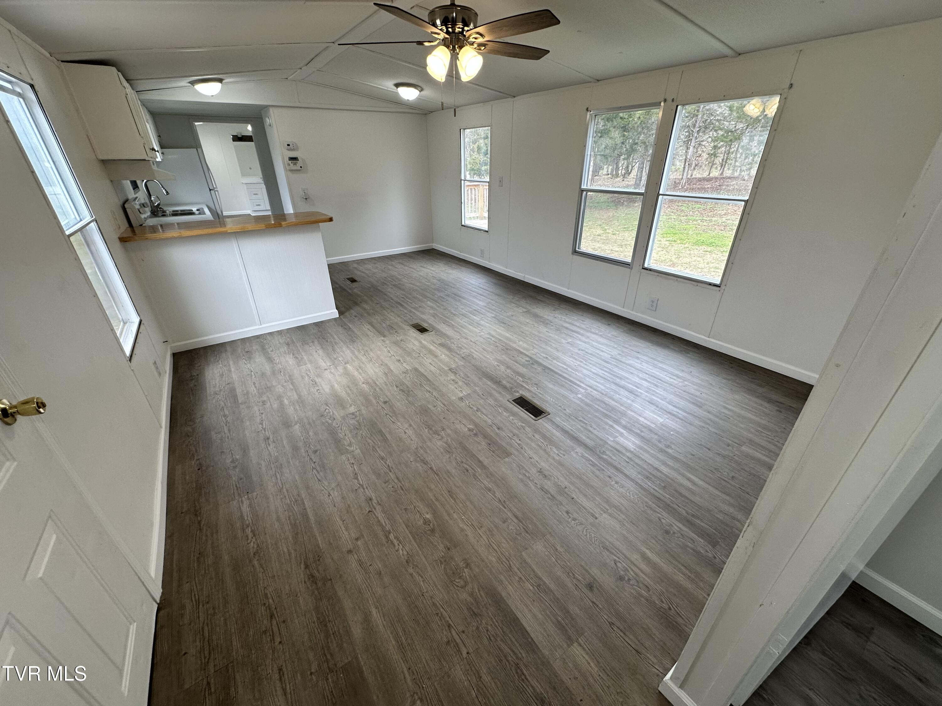138 Stanley Valley Road Rogersville, TN 37857 - Photo 34 of 41 37