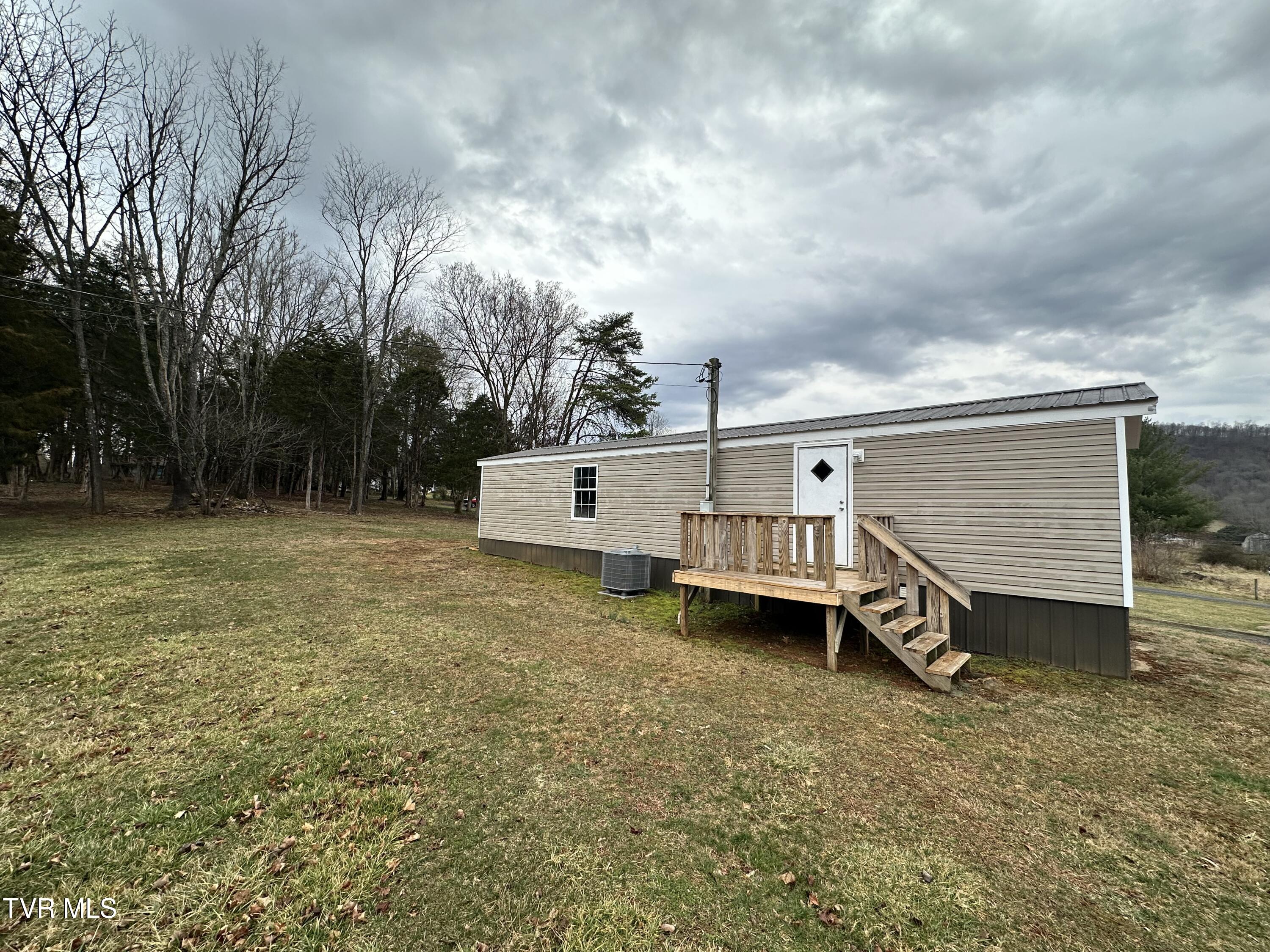 138 Stanley Valley Road Rogersville, TN 37857 - Photo 5 of 41 4