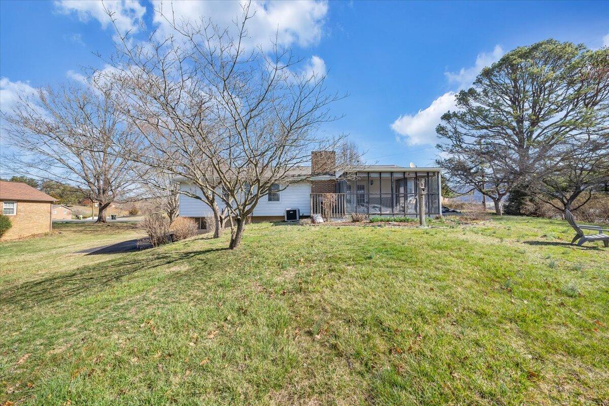 1440 West Ruritan Road Roanoke, VA 24012 - Photo 31 of 40 31-MIB04019