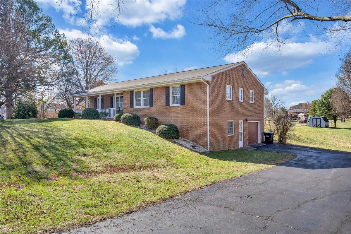 1440 West Ruritan Road Roanoke, VA 24012 - Photo 35 of 40 35-MIB04031