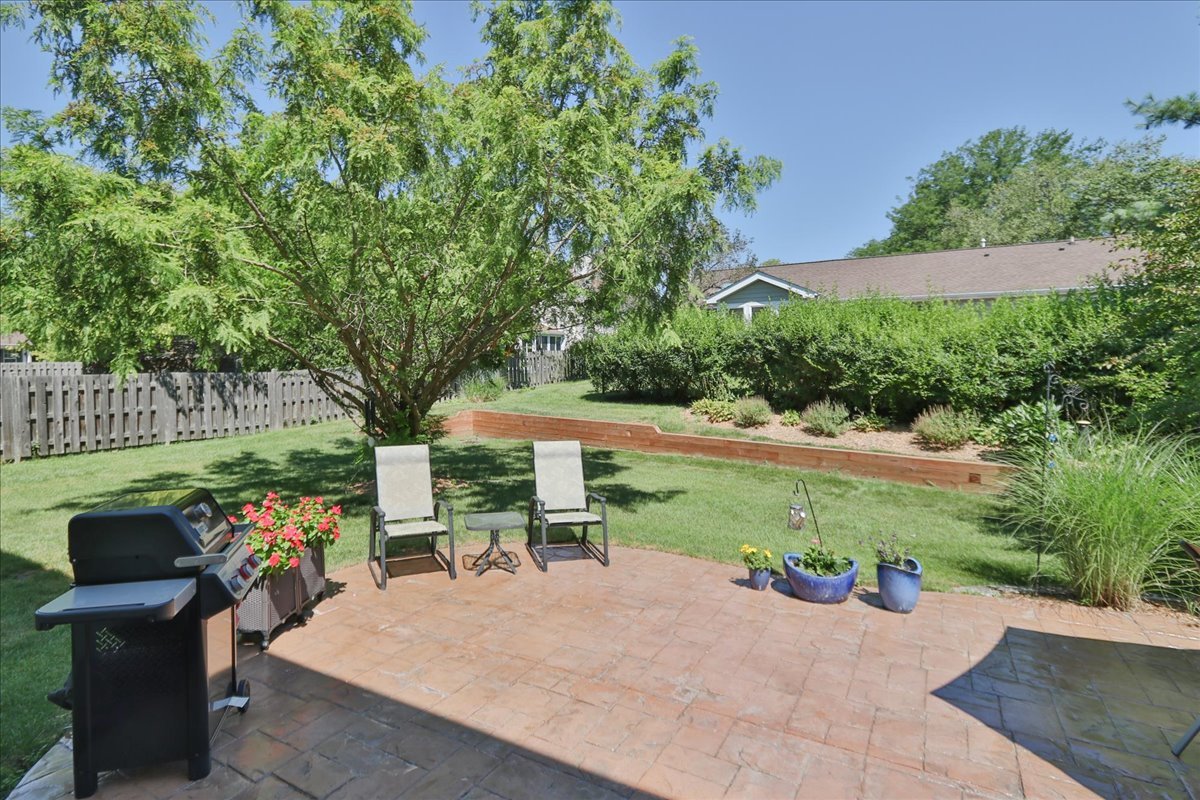515 Shallow Cove Road Lake Zurich, IL 60047 - Photo 25 of 29 Gallery Image 25
