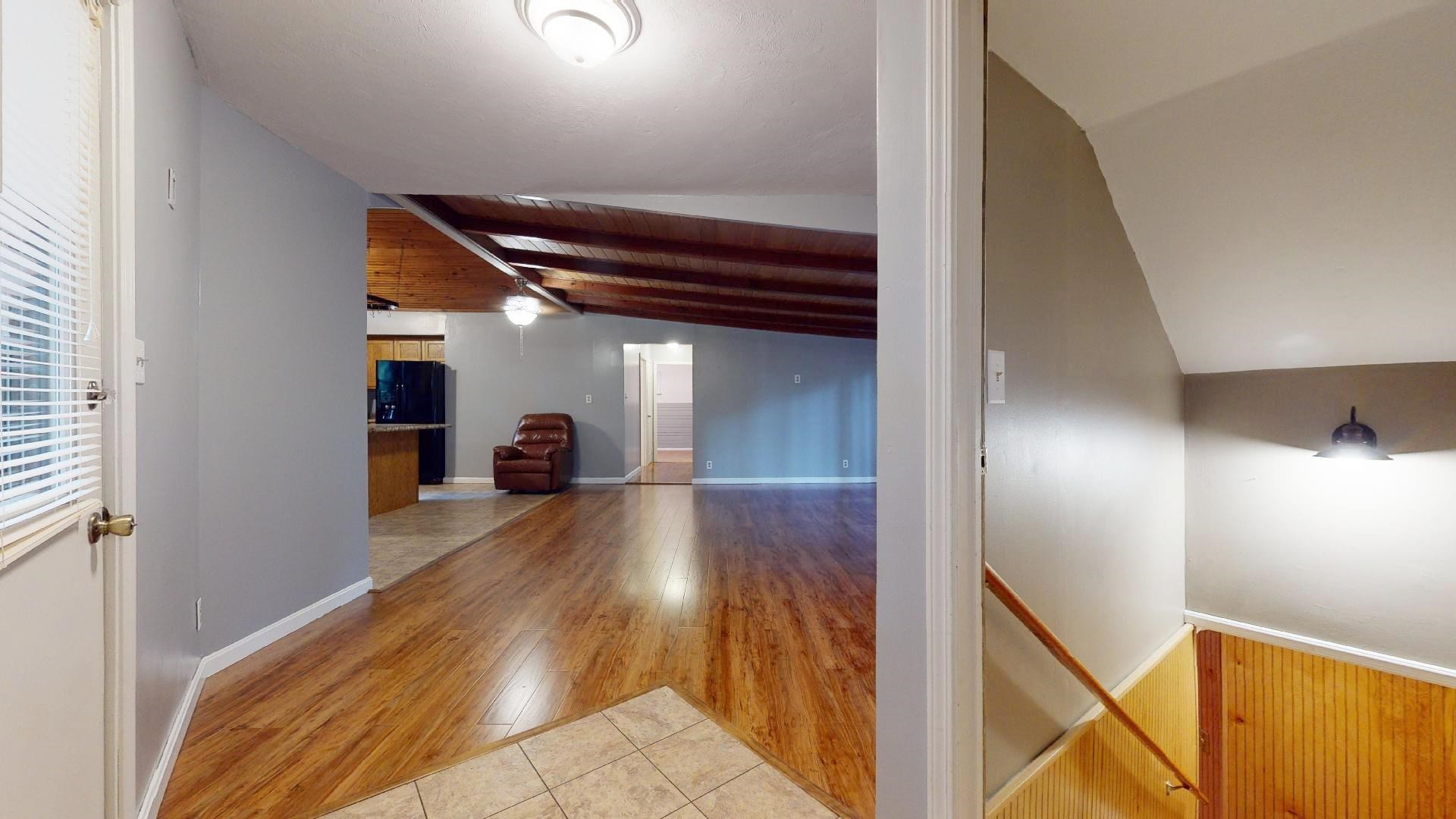 1522 Old Plank Road Newburgh, IN 47630 - Photo 4 of 35