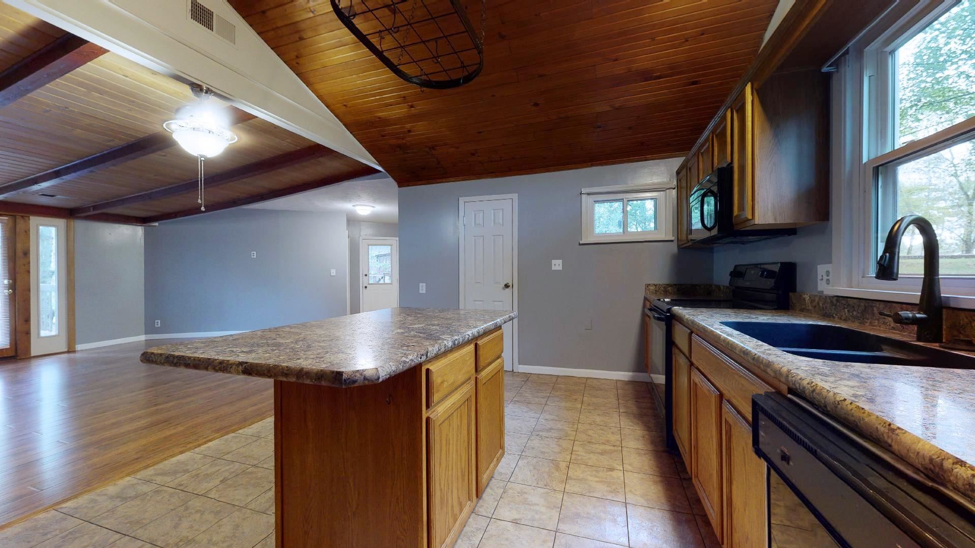 1522 Old Plank Road Newburgh, IN 47630 - Photo 7 of 35