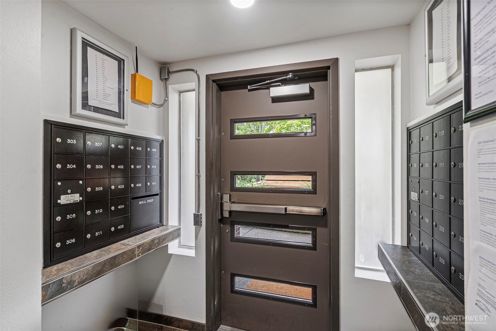411 North 90th Street, Unit 406 Seattle, WA 98103 - Photo 37 of 39 Gallery Image 37