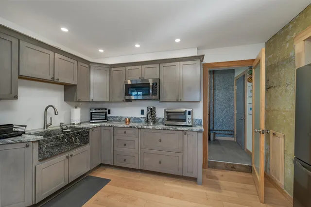 $1,100,000 | 34 Stable Road, Milford, NH 03055