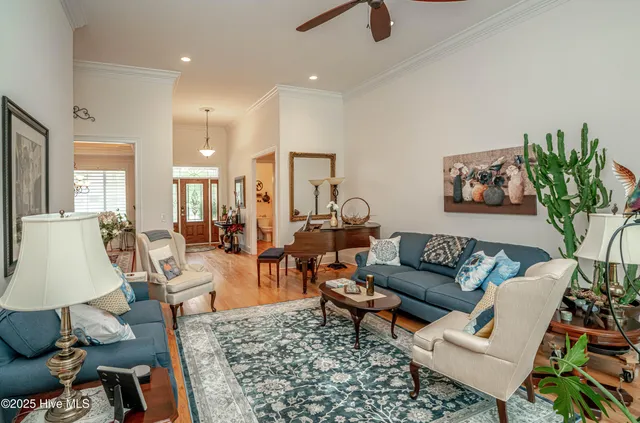 $1,199,900 | 537 Gladstone Circle Southwest, Ocean Isle Beach, NC 28469