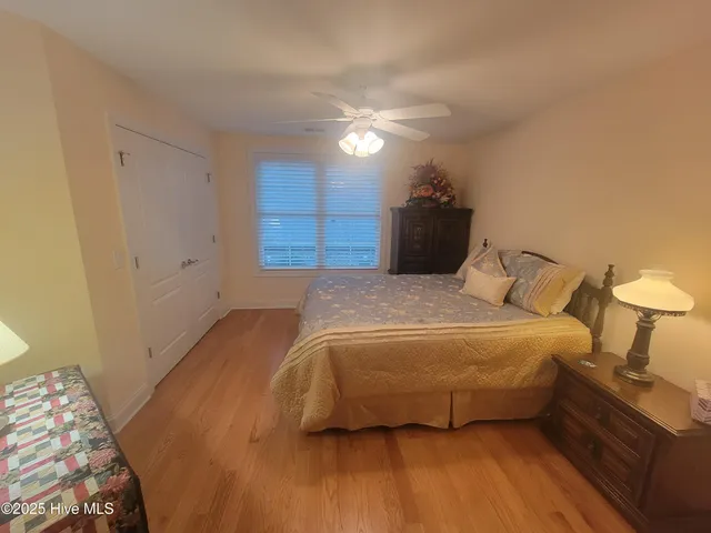 $1,199,900 | 537 Gladstone Circle Southwest, Ocean Isle Beach, NC 28469