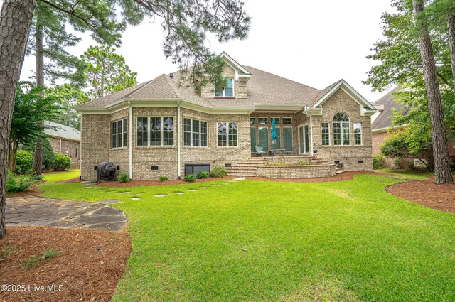 $1,199,900 | 537 Gladstone Circle Southwest, Ocean Isle Beach, NC 28469