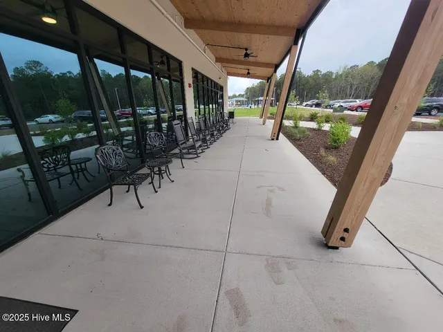 $1,199,900 | 537 Gladstone Circle Southwest, Ocean Isle Beach, NC 28469