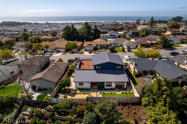 $2,475,000 | 170 Surf Street, Pismo Beach, CA 93449
