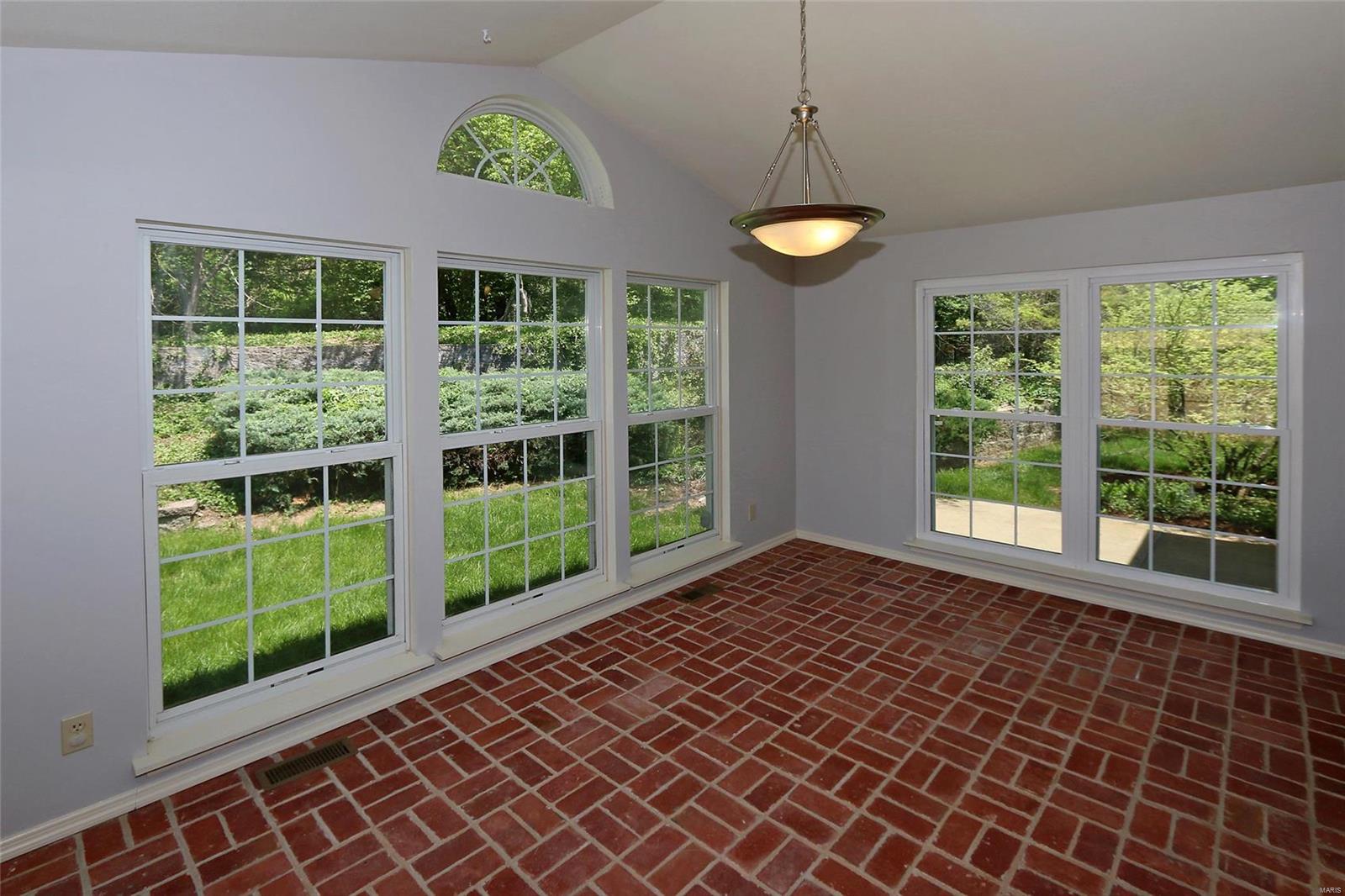15599 Hitchcock Road Chesterfield, MO 63017 - Photo 14 of 49 Gallery Image 14