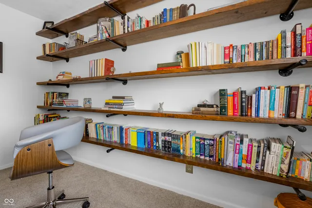 $445,000 | 3710 Oriole Drive, Columbus, IN 47203