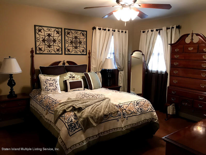 28 Figurea Avenue Staten Island, NY 10312 - Photo 13 of 46 11