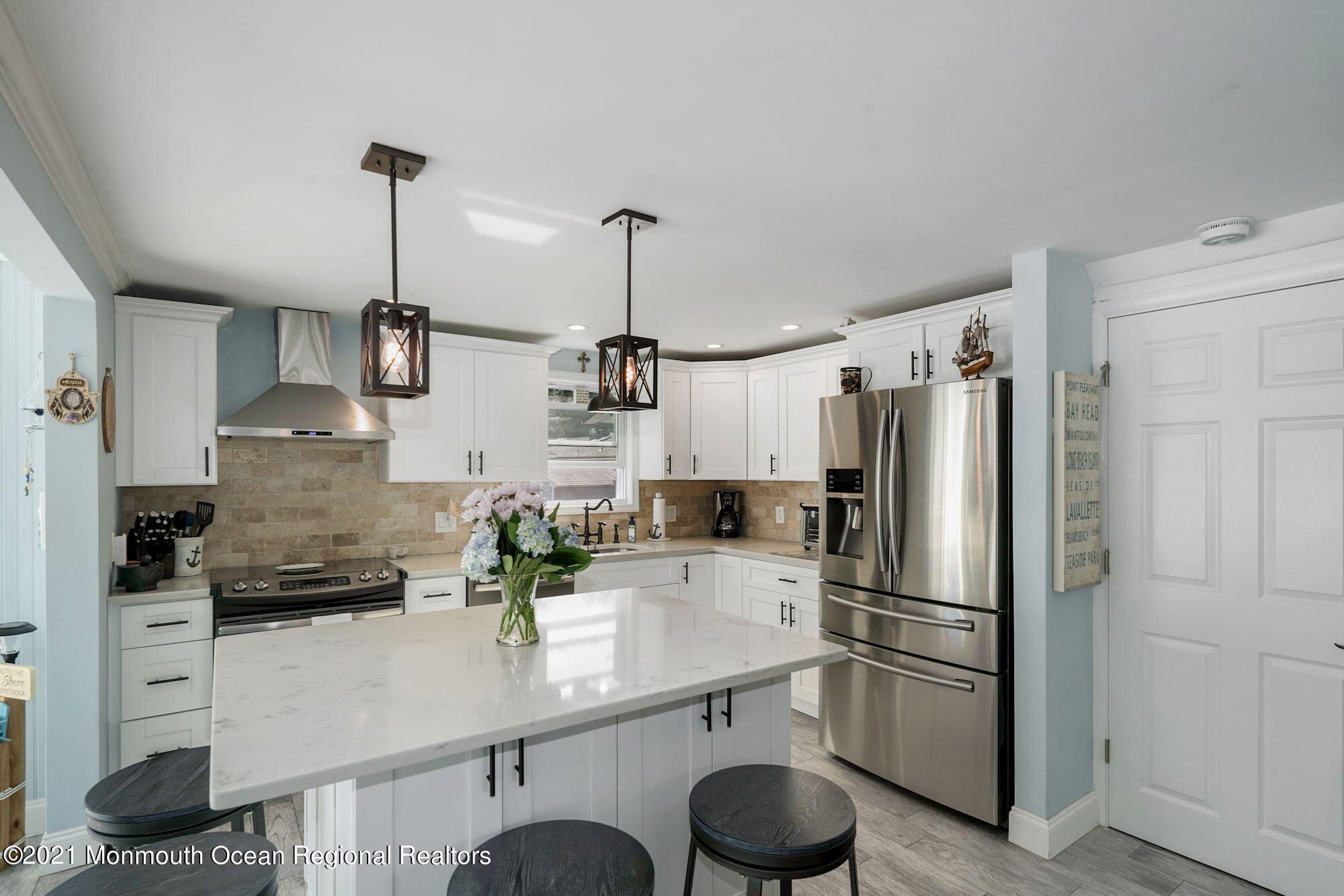 1136 Roe Avenue Point Pleasant, NJ 08742 - Photo 6 of 21 014_1136_Roe_Ave_352874_663223
