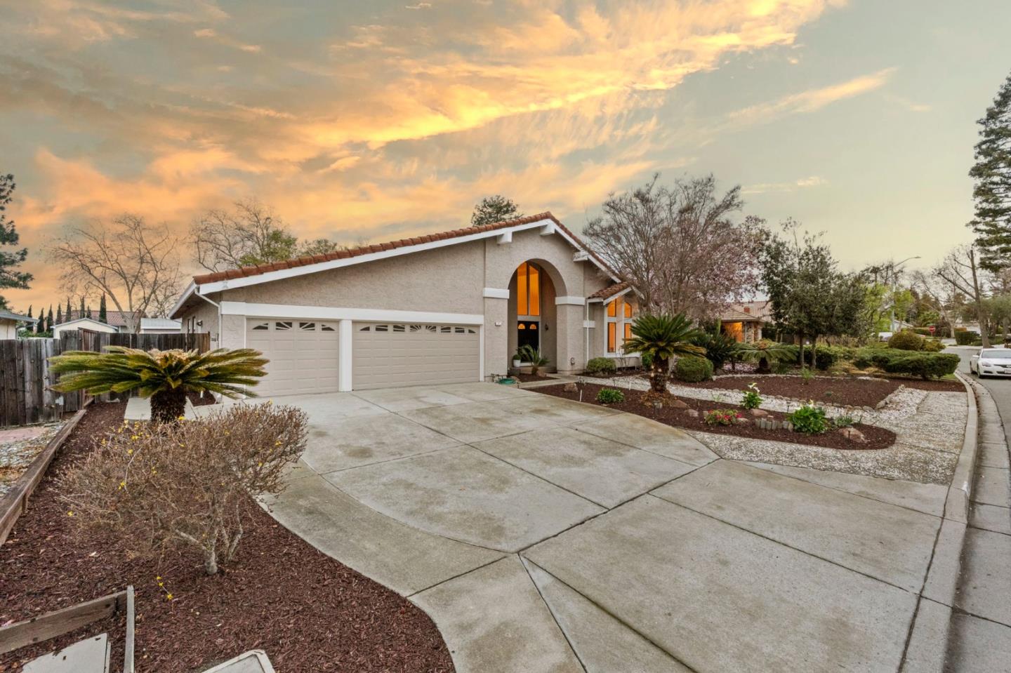 72 Amorok Way Fremont, CA 94539 - Photo 3 of 66