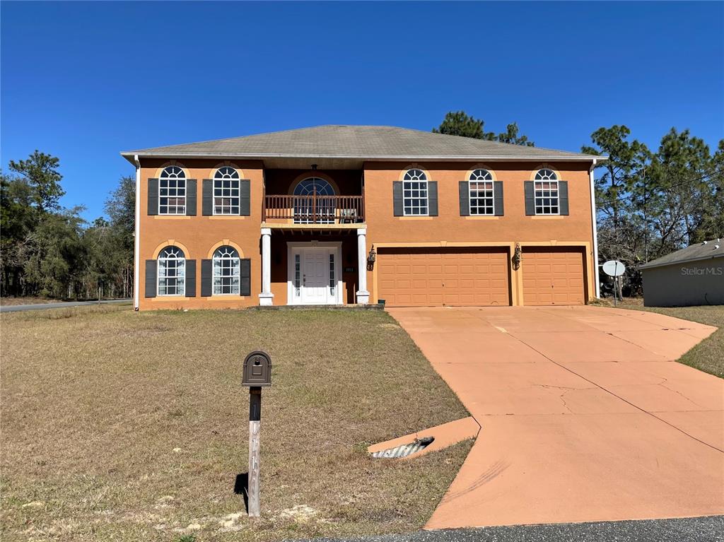 1011 West Glasgow Dr  