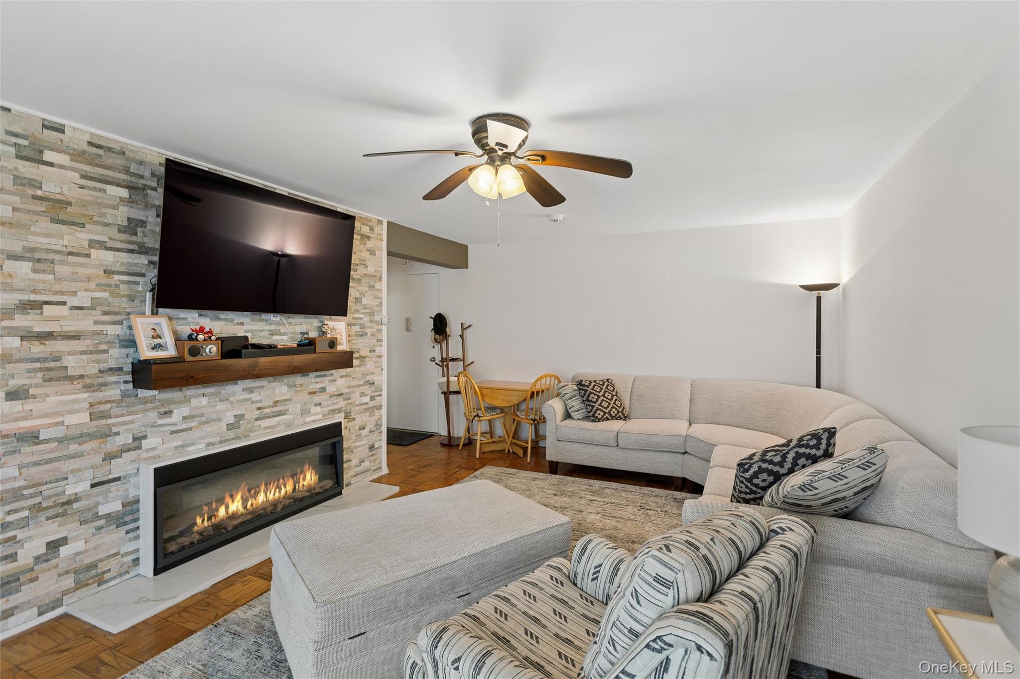 420 Shore Road, Unit 5E Long Beach, NY 11561 - Photo 5 of 32