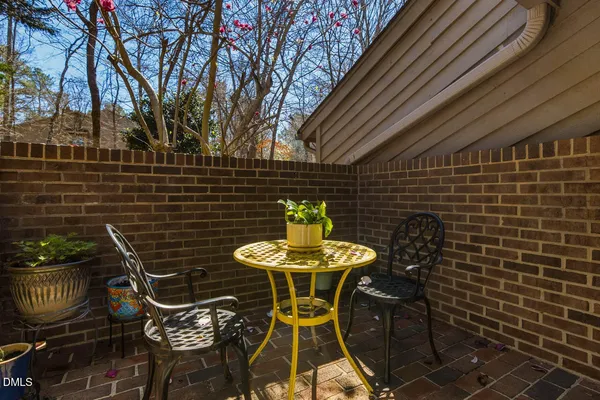 $325,000 | 13 Creekview Lane, Durham, NC 27705