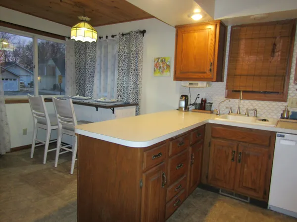 $246,000 | 141 Summit Avenue, Montevideo, MN 56265