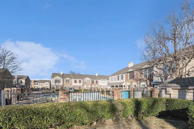 $165,000 | 617 Carriagehouse Lane, Unit 3E, Garland, TX 75040