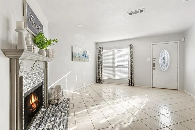 $165,000 | 617 Carriagehouse Lane, Unit 3E, Garland, TX 75040