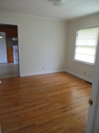 111 Colonial Avenue Dothan, AL 36301 - Photo 2 of 5