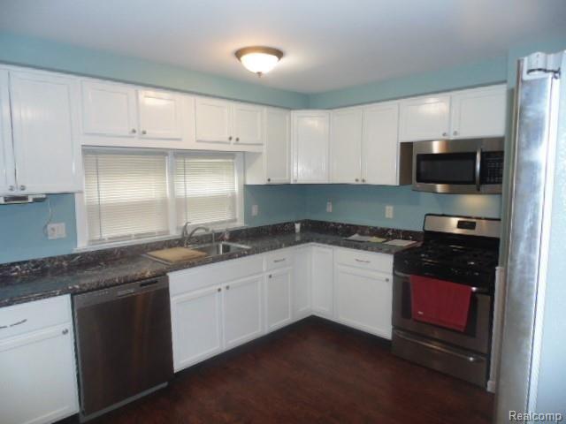 1810 East Wattles Road Troy, MI 48083 - Photo 13 of 25 DSC05793.JPG