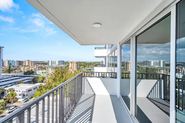 $3,200 | 525 North Ocean Boulevard, Unit 1217, Pompano Beach, FL 33062