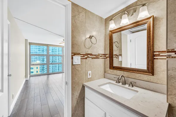 $3,200 | 525 North Ocean Boulevard, Unit 1217, Pompano Beach, FL 33062