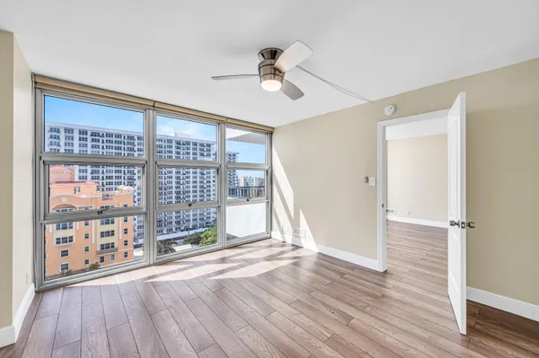 $3,200 | 525 North Ocean Boulevard, Unit 1217, Pompano Beach, FL 33062