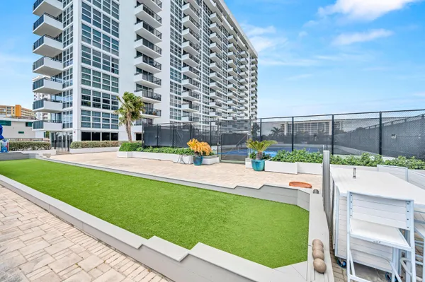 $3,200 | 525 North Ocean Boulevard, Unit 1217, Pompano Beach, FL 33062