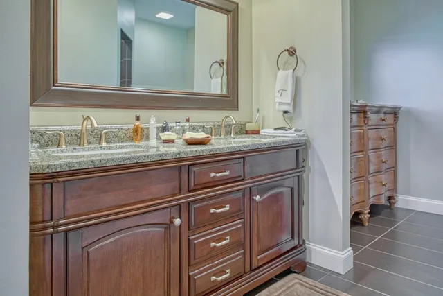 a bathroom with a toilet