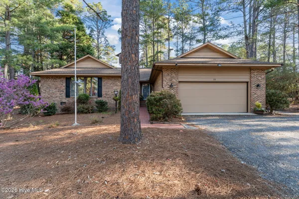 $525,000 | 33 Thunderbird Circle, Pinehurst, NC 28374
