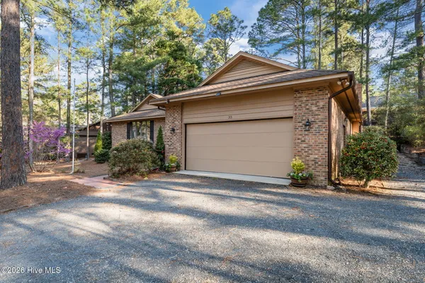 $525,000 | 33 Thunderbird Circle, Pinehurst, NC 28374
