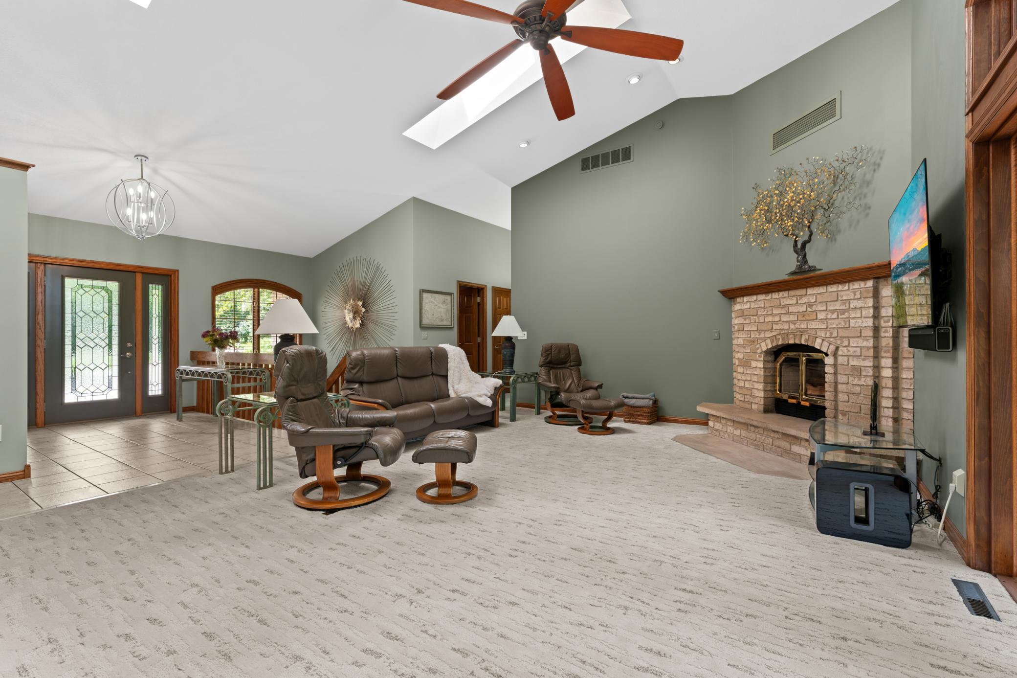 1635 Chippewa Drive Northwest Rochester, MN 55901 - Photo 13 of 81