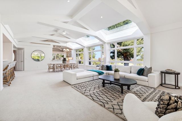 $6,035,000 | 2195 Ward Way, Woodside, CA 94062