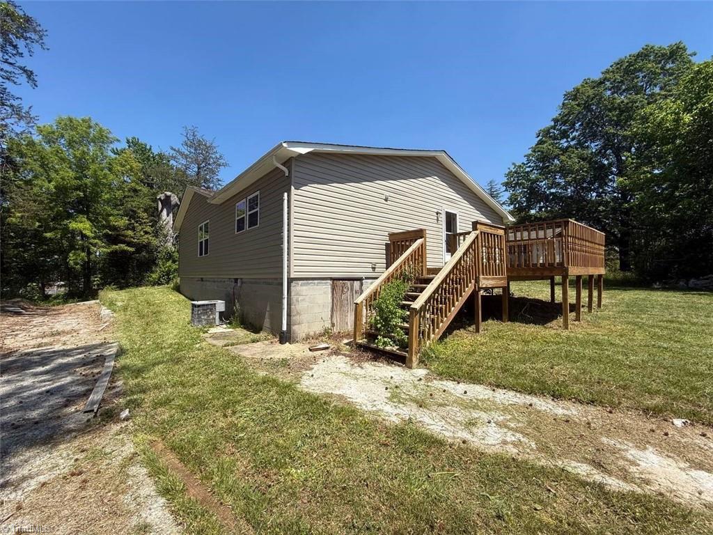 103 Princeton Avenue High Point, NC 27262 - Photo 2 of 23