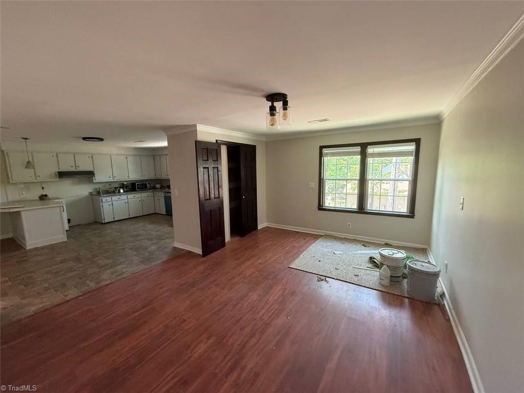 103 Princeton Avenue High Point, NC 27262 - Photo 3 of 23