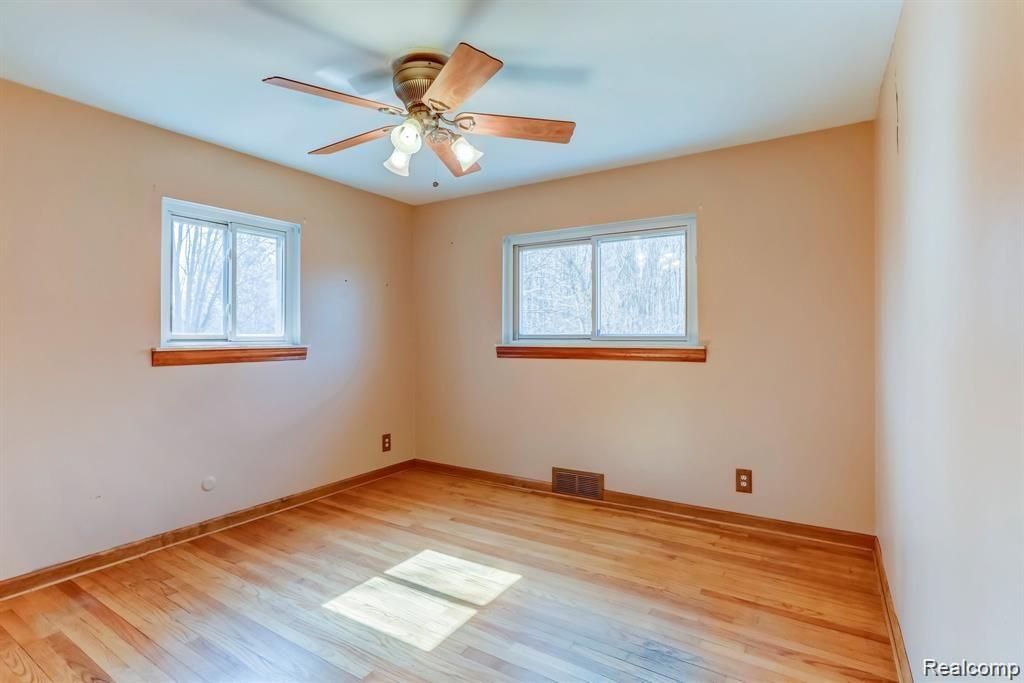 7255 Palms Road Fair Haven, MI 48023 - Photo 14 of 26 7255 Palms Rd, Ira Township, MI 48023-14.jpg-SMALL