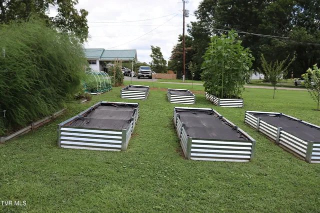 $199,900 | 172 Harless Avenue, Jonesville, VA 24263